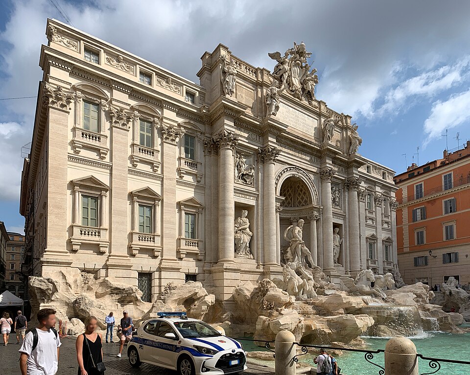 Trevi Fountain 4