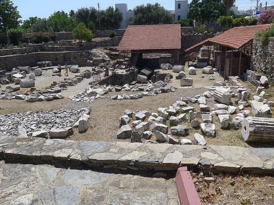 Mausoleum at Halicarnassus 4