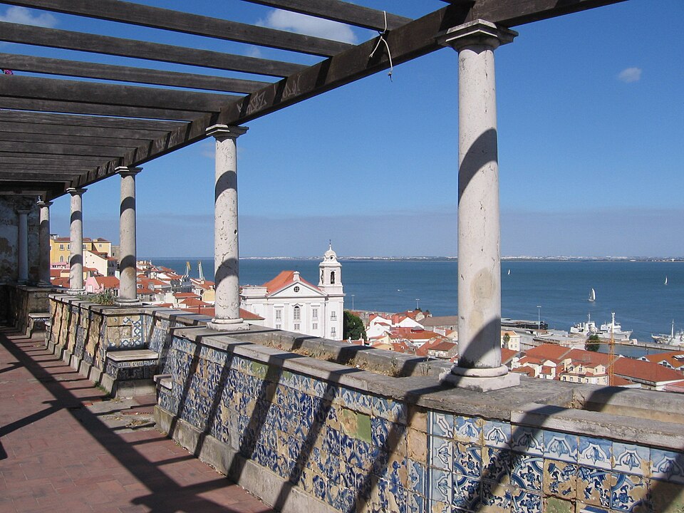Alfama 2